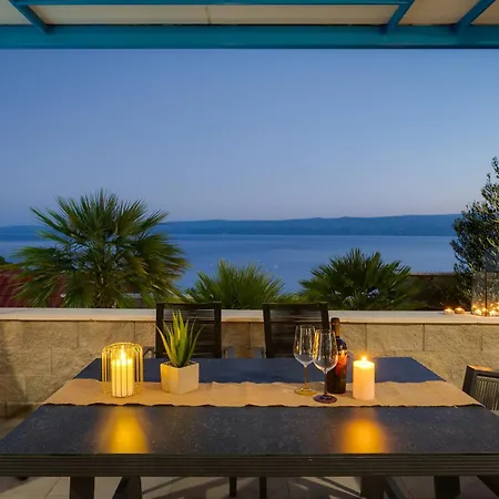 Villa Allegra With 32msq Heated Pool, 300m Far From Sandy Beaches, Open Sea View *