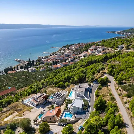 Villa Allegra With 32msq Heated Pool, 300m Far From Sandy Beaches, Open Sea View